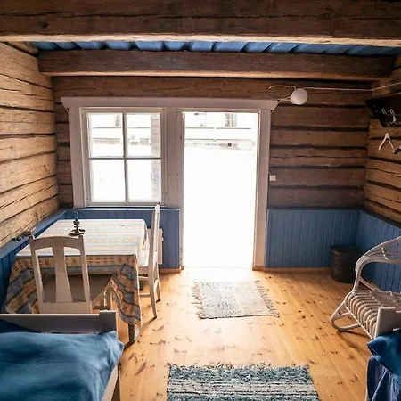 Yoevesi Atelier Home, Yoeveden Ateljeekoti * 미켈리