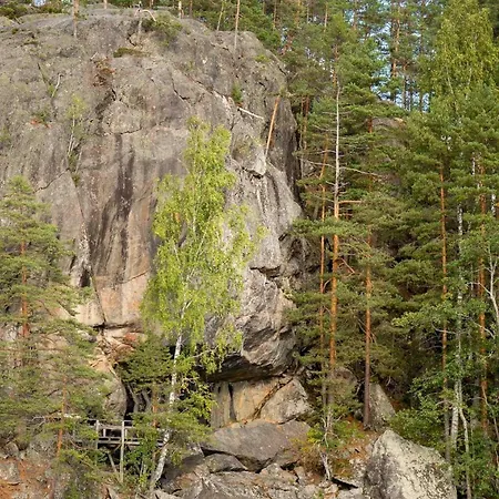 Yoevesi Atelier Home, Yoeveden Ateljeekoti Huvilat