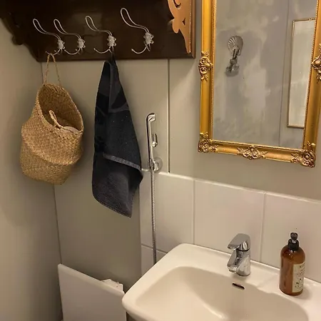 Yoevesi Atelier Home, Yoeveden Ateljeekoti * 미켈리