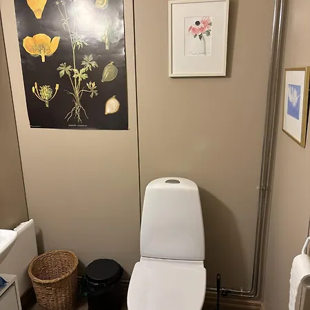 Yoevesi Atelier Home, Yoeveden Ateljeekoti 미켈리